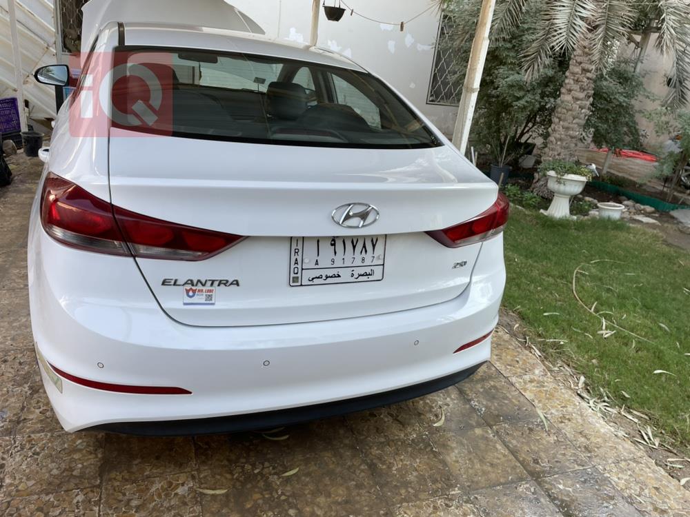 هیوندای ئەلەنترا